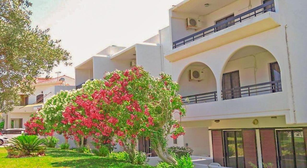 Debbi Appartments And Hotel Ialysos  Exterior foto